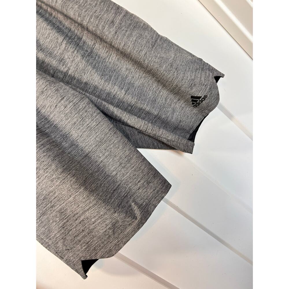 Adidas Men's Vented Athletic Pull-On Shorts 9" Inseam Running Grey Size Medium - Picture 3 of 14